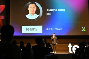 株式会社TEAMZのCEOである楊 天宇氏が基調講演